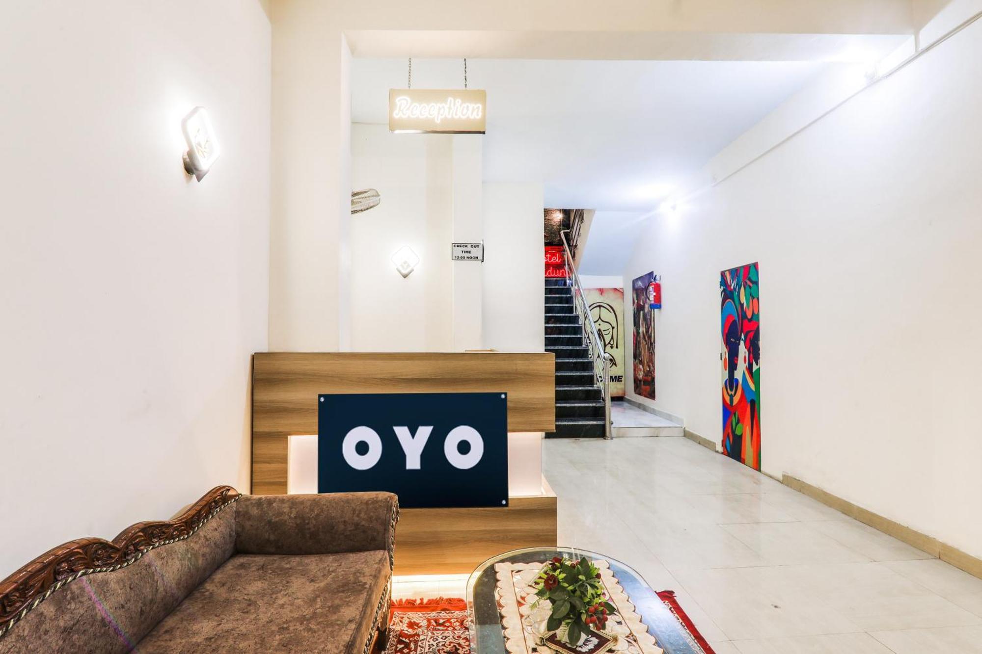 Hotel O Shree Hotel Mriduni 바라나시 외부 사진
