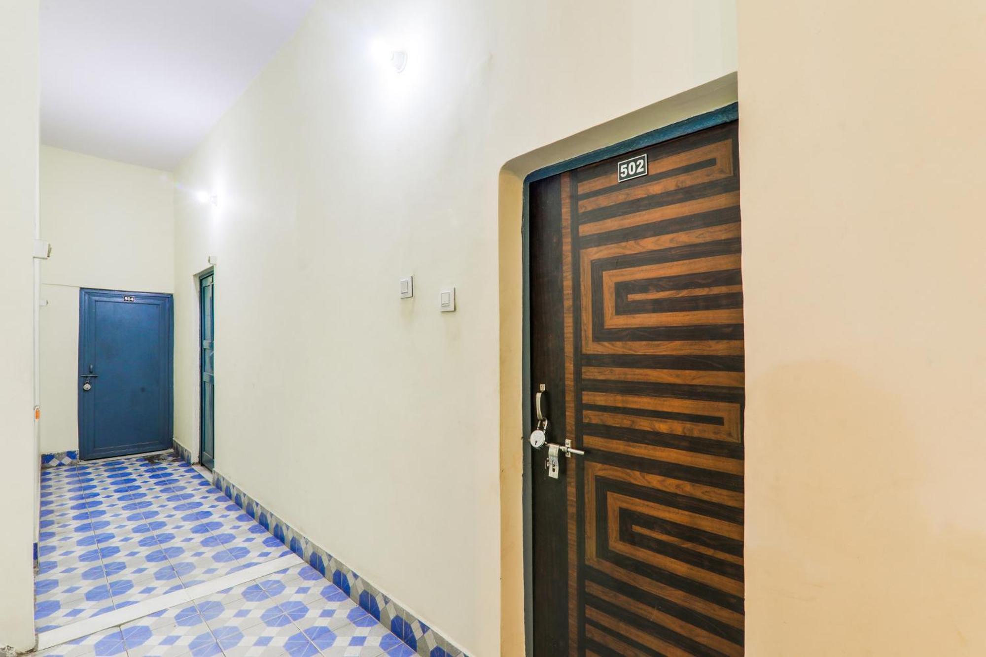 Hotel O Shree Hotel Mriduni 바라나시 외부 사진