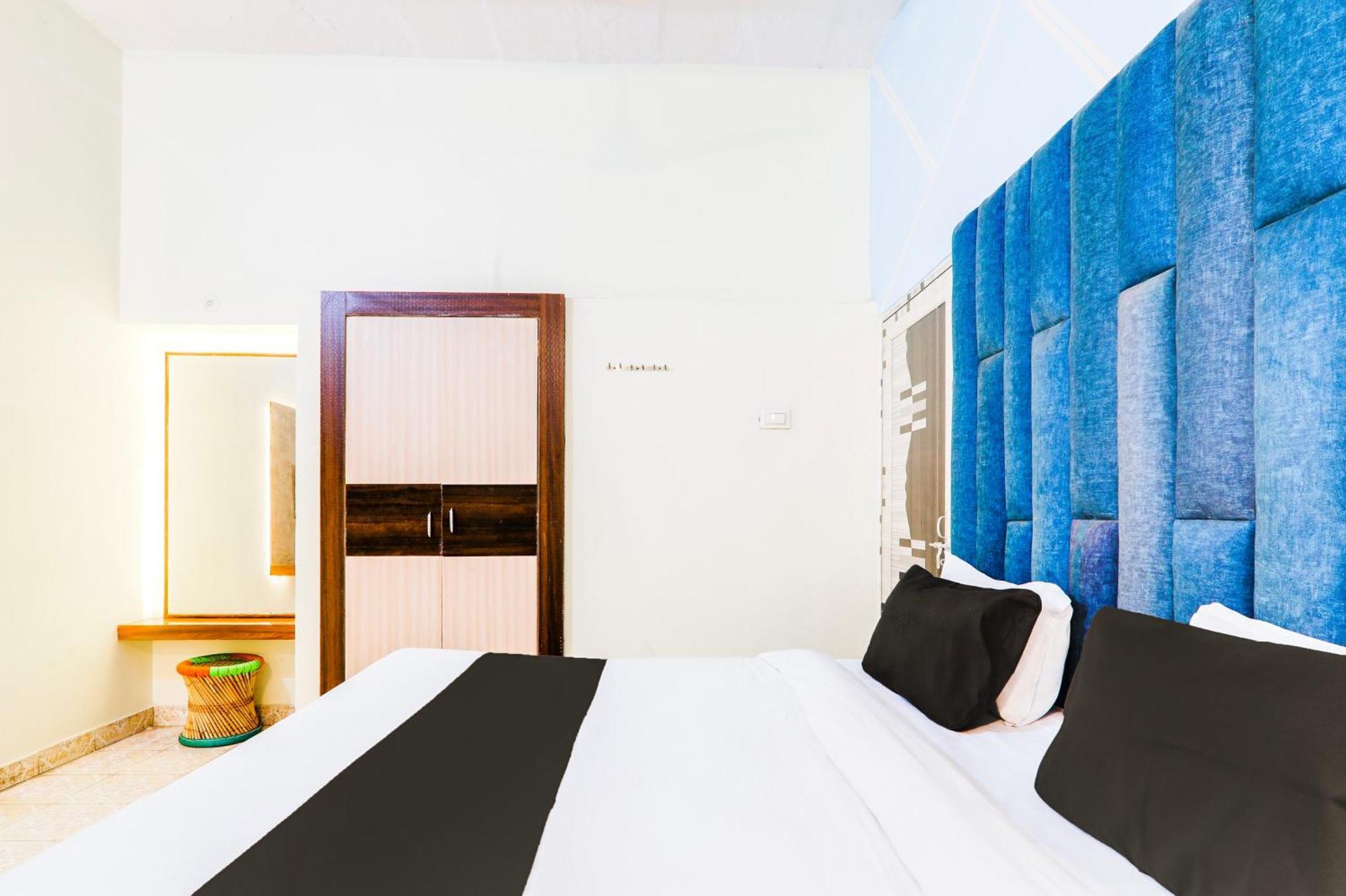 Hotel O Shree Hotel Mriduni 바라나시 외부 사진