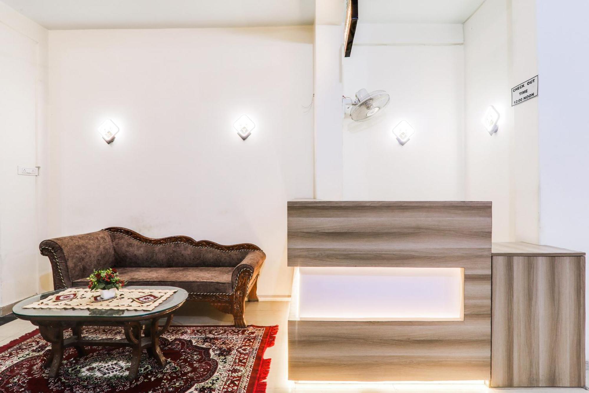Hotel O Shree Hotel Mriduni 바라나시 외부 사진