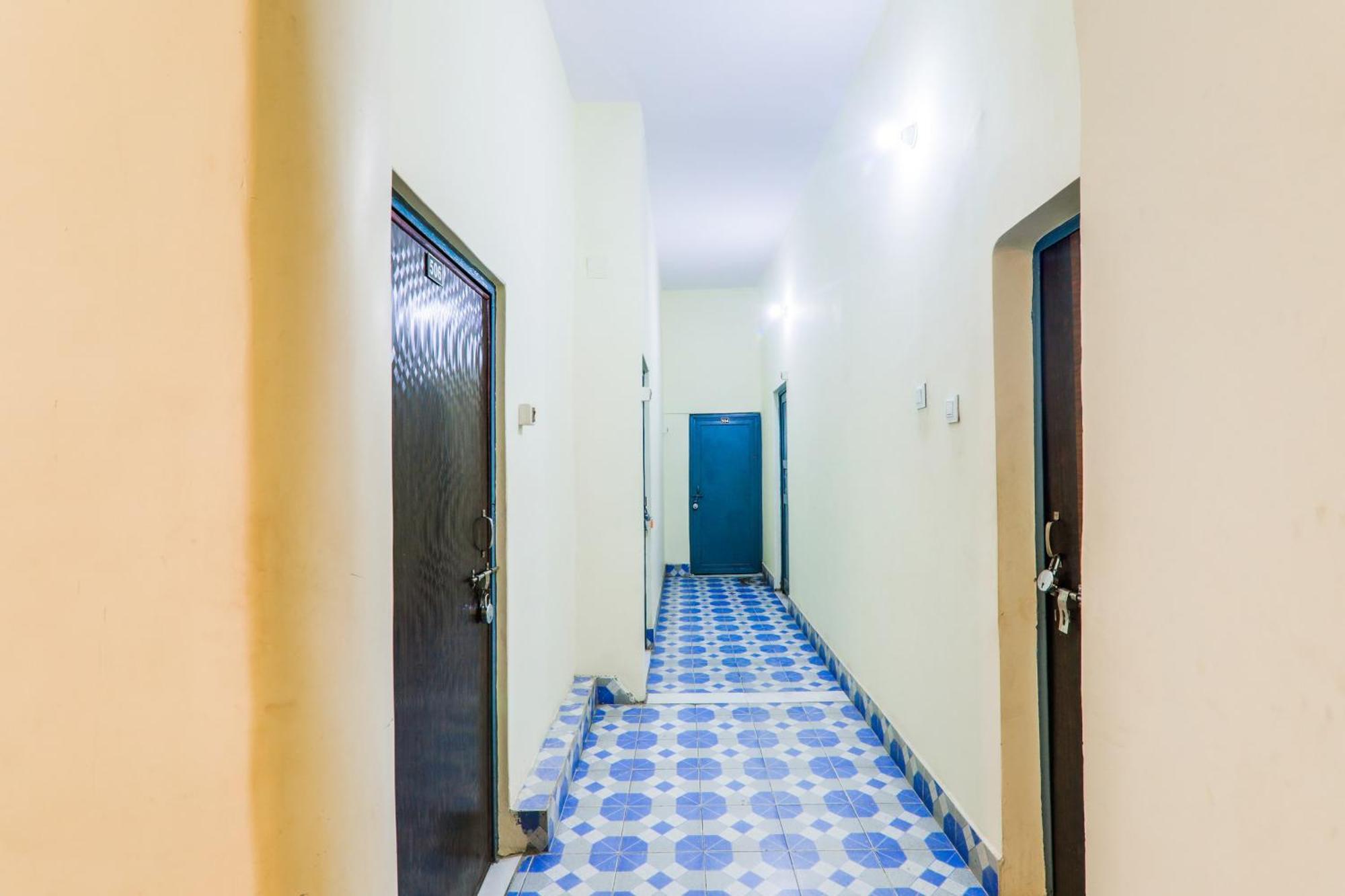 Hotel O Shree Hotel Mriduni 바라나시 외부 사진