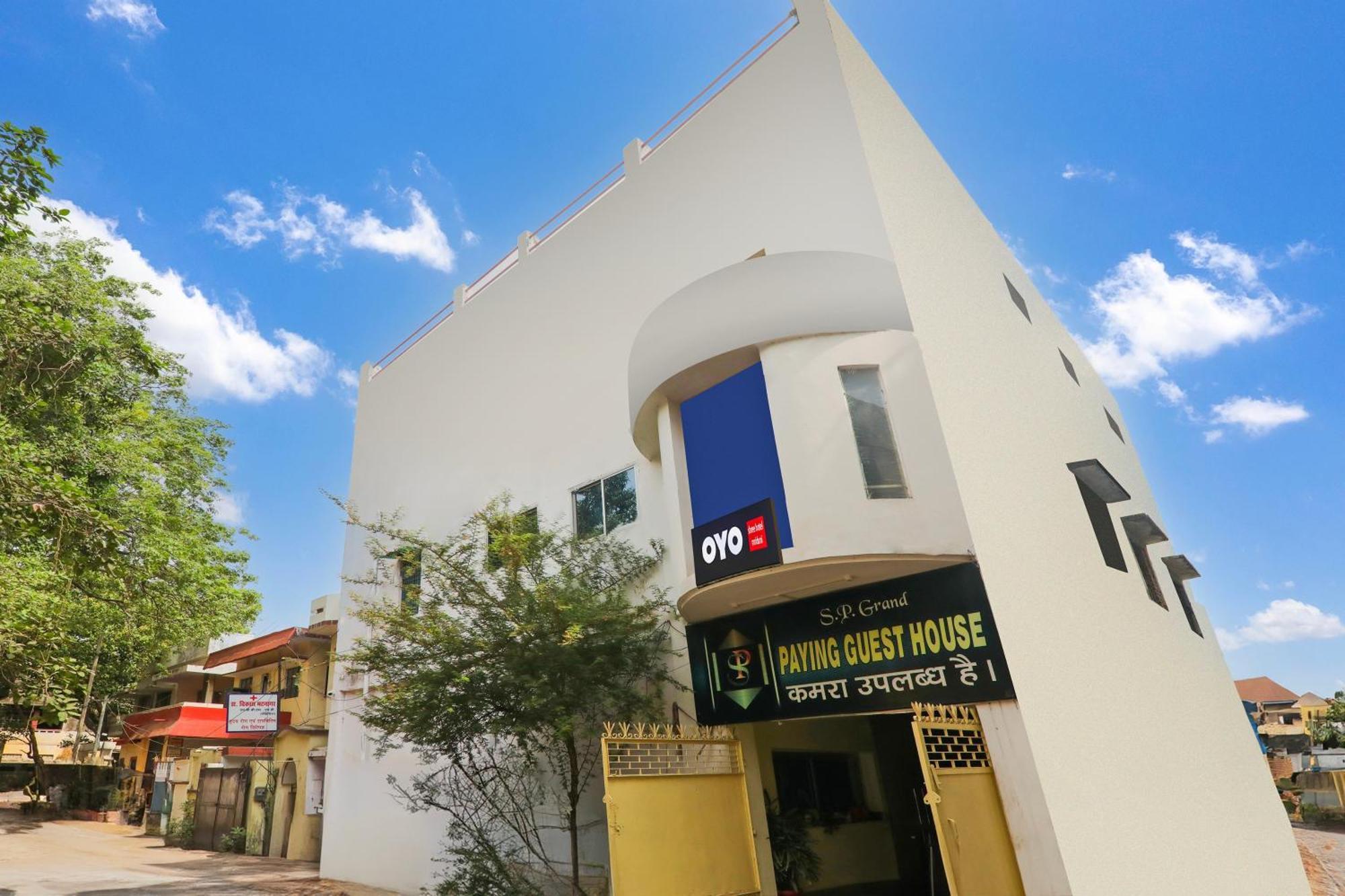 Hotel O Shree Hotel Mriduni 바라나시 외부 사진
