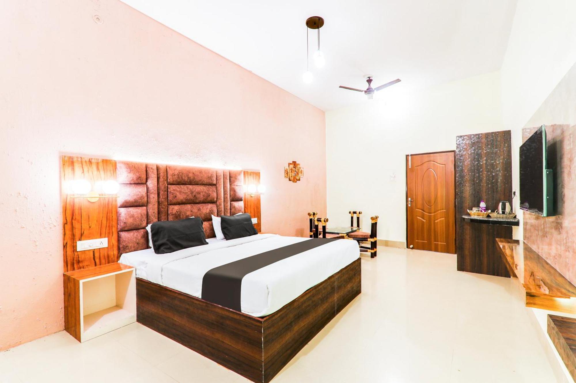 Hotel O Shree Hotel Mriduni 바라나시 외부 사진